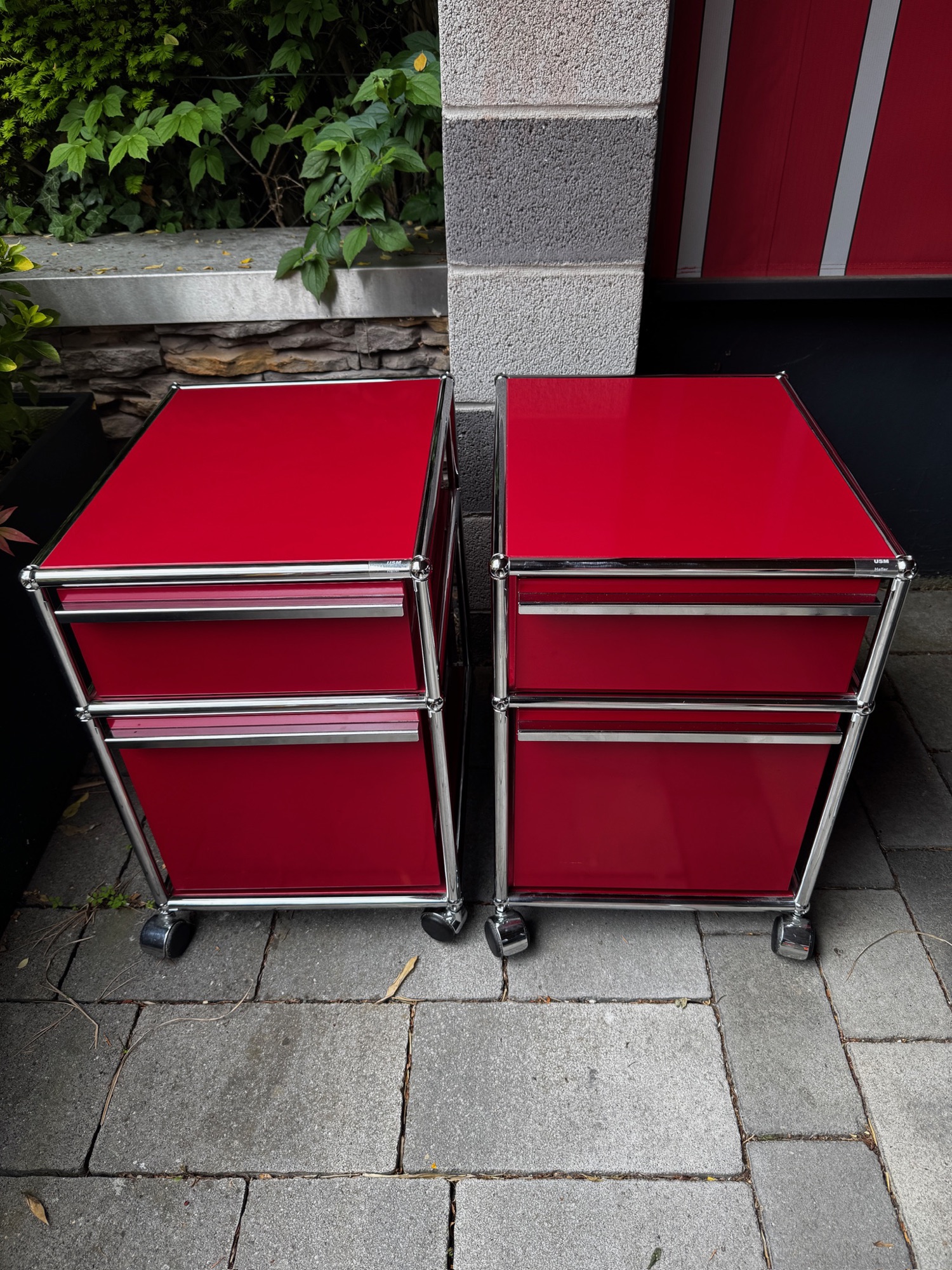 Rollcontainer Rot